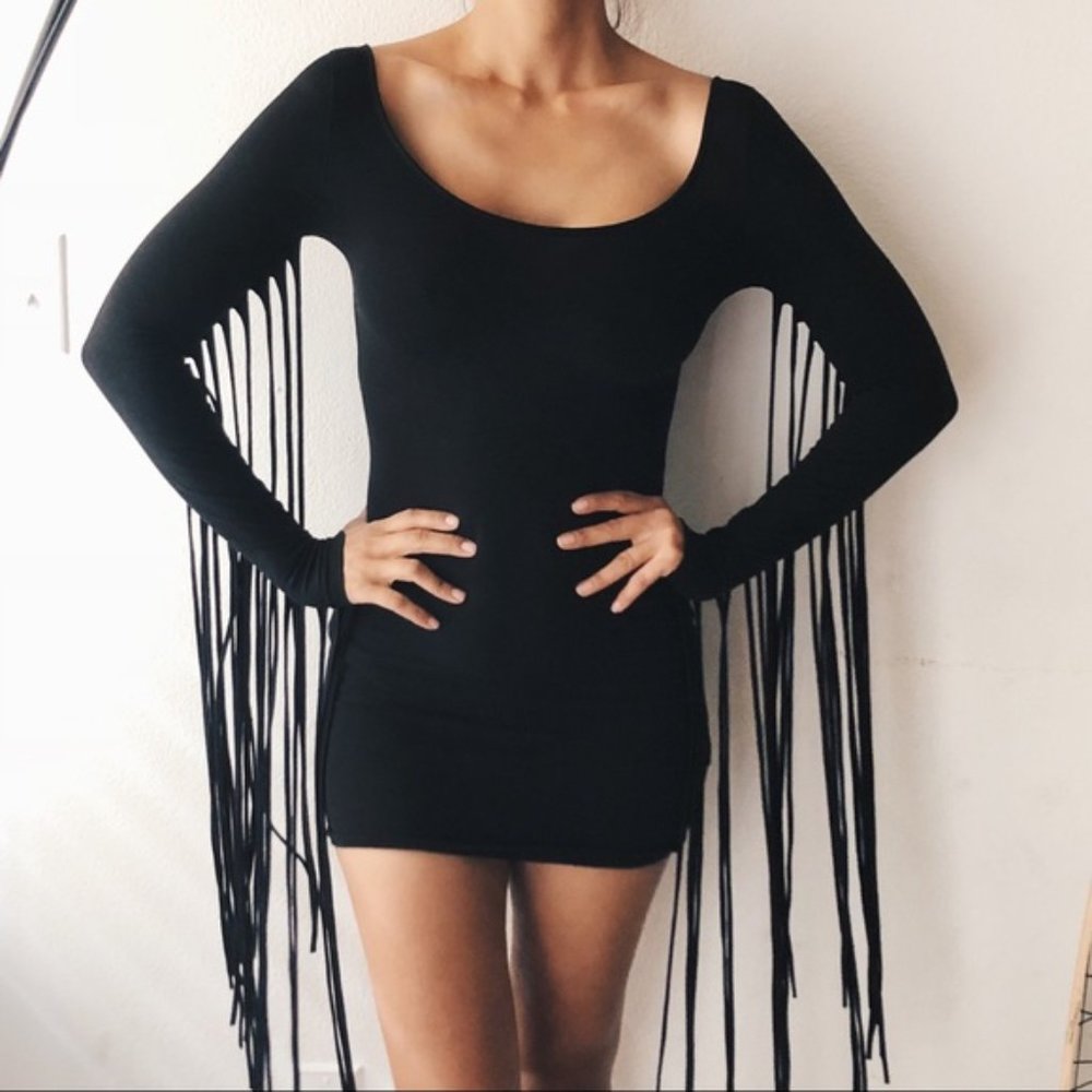 💥HOT ITEM💥 Bodycon Macrame and Fringe Dress in Black - Picture 2 of 14